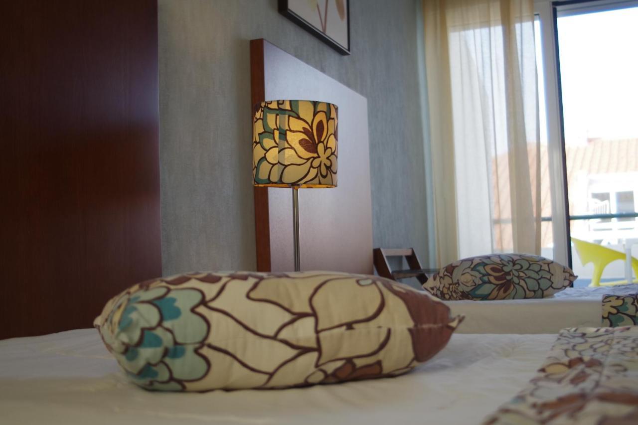 Apartamentos Vila Nova Віла-Нова-де-Мілфонтеш Екстер'єр фото