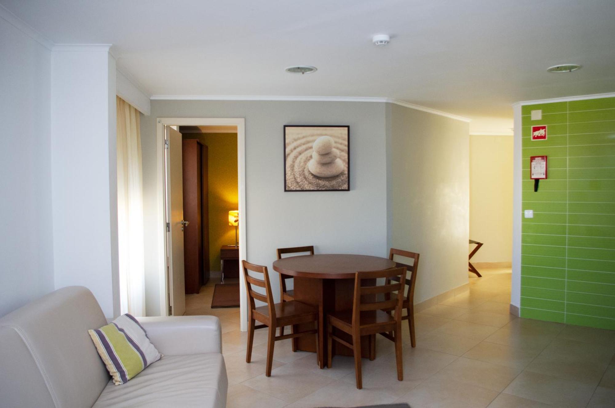 Apartamentos Vila Nova Віла-Нова-де-Мілфонтеш Екстер'єр фото