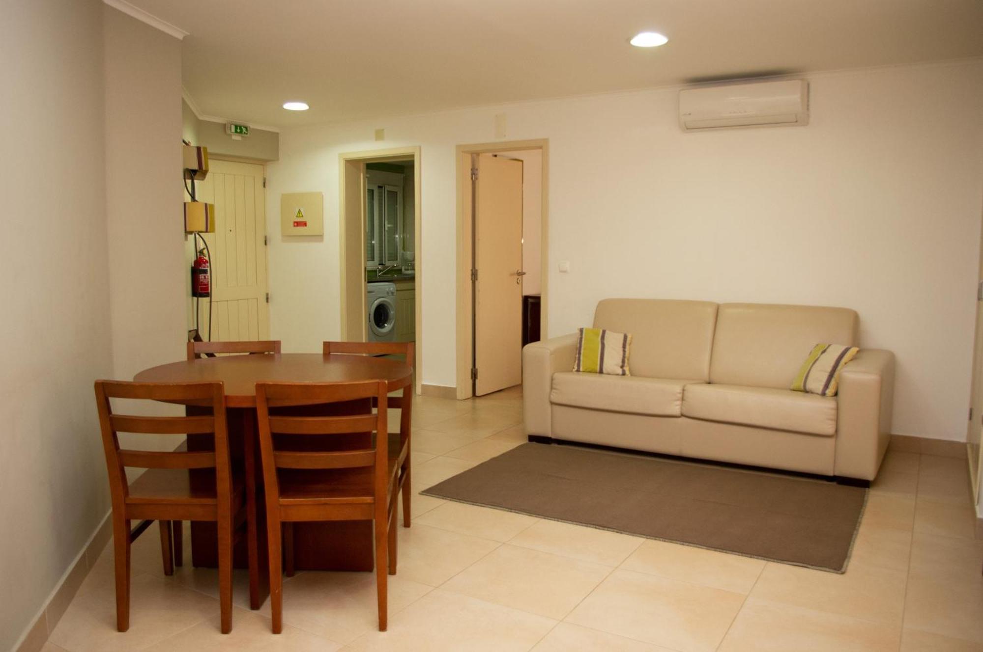 Apartamentos Vila Nova Віла-Нова-де-Мілфонтеш Екстер'єр фото