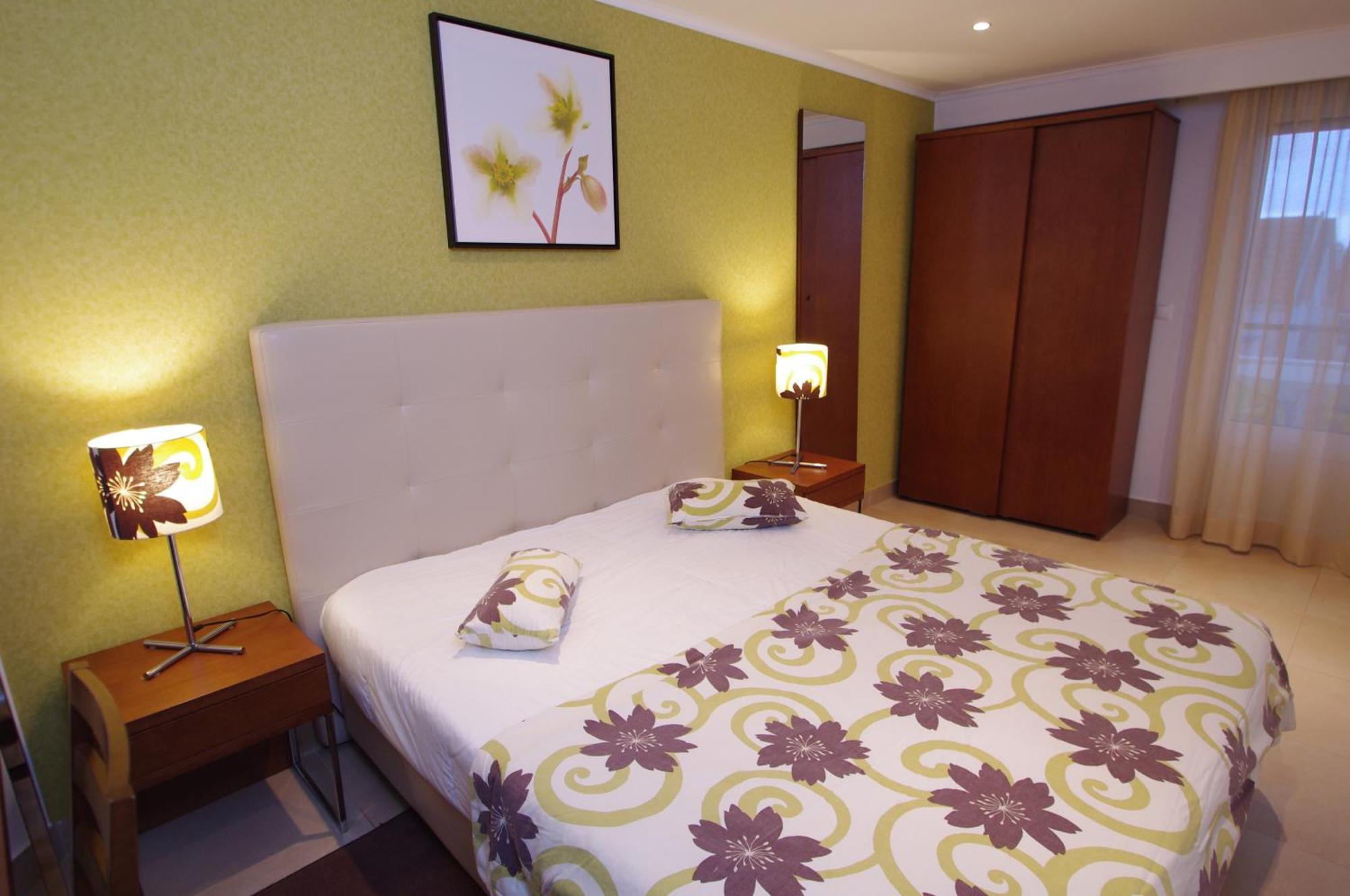 Apartamentos Vila Nova Віла-Нова-де-Мілфонтеш Екстер'єр фото