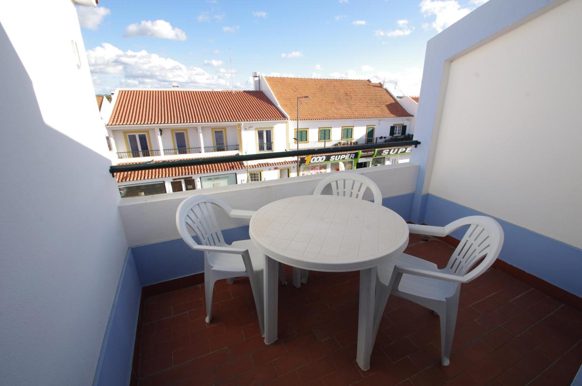 Apartamentos Vila Nova Віла-Нова-де-Мілфонтеш Екстер'єр фото