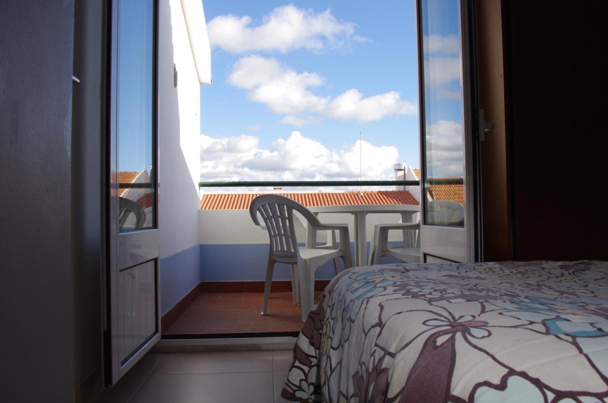 Apartamentos Vila Nova Віла-Нова-де-Мілфонтеш Екстер'єр фото